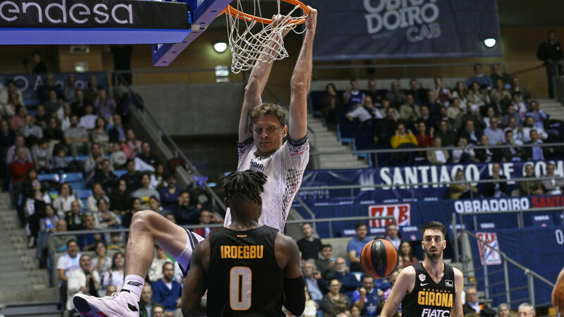 Monbus Obradoiro sufre para tumbar a un combativo B&agrave;squet Girona (85-79)