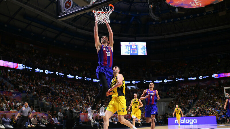 Al Barça le basta un cuarto para ganar y regresar a la final (108-76)