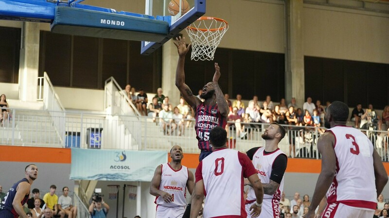 El Baskonia desactiva al Mónaco en el Torneo Costa del Sol (82-73)