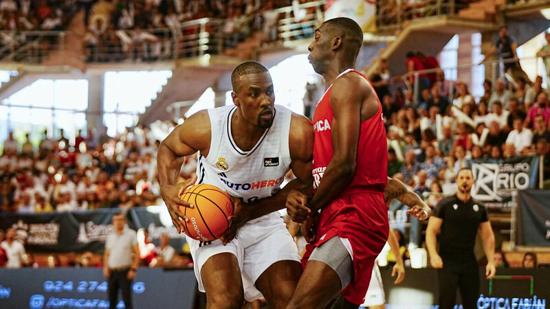 Ibaka lidera al Real Madrid ante el Benfica en Badajoz (83-67)