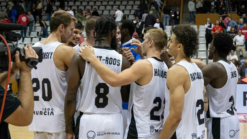 El UCAM Murcia celebra su primera victoria a domicilio (75-82)