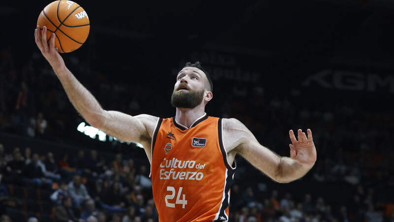 La versatilidad de Matt Costello y su inusual hito estadístico