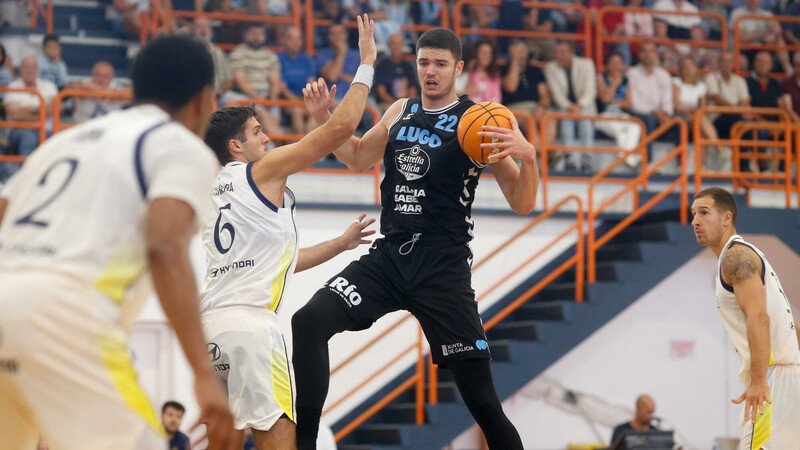El Río Breogán estrena la pretemporada ilusionando (104-82)