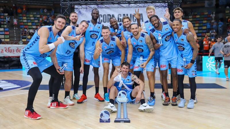 El Río Breogán revalida su título de campeón de la Copa Galicia (104-94)