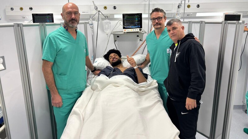 Kaiser Gates, intervenido con &eacute;xito