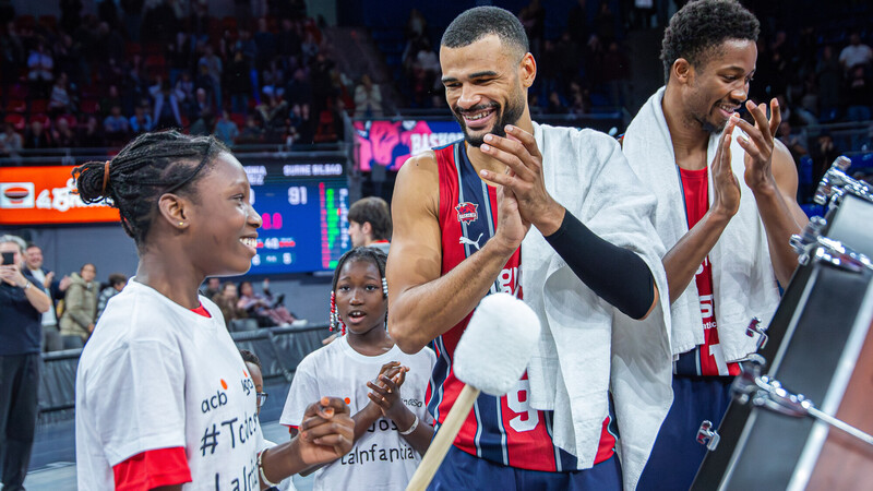 Un Kosner Baskonia de r&eacute;cord se lleva el derbi ante Bilbao Basket (110-91)