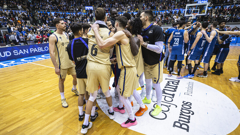 El Bar&ccedil;a consigue su d&eacute;cima victoria seguida con thriller en Burgos