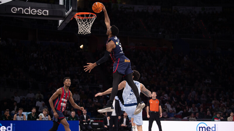 Forrest tira del tren baskonista ante la Penya (87-77)